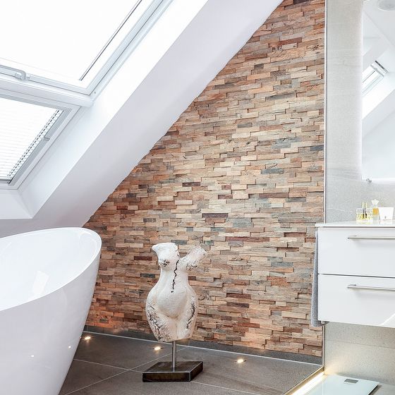 Badezimmer mit Naturstein